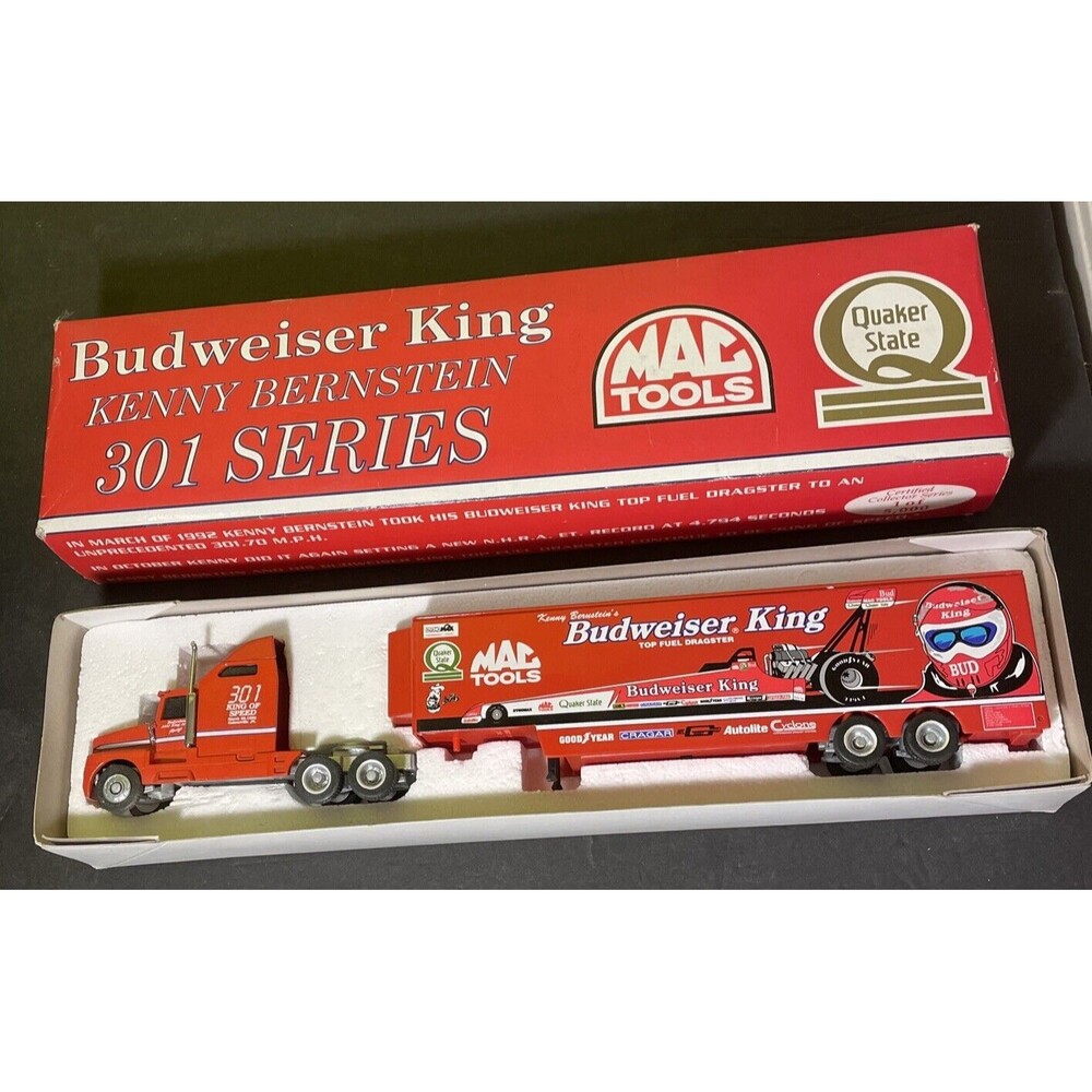 Action Budweiser King Kenny Bernstein 301 diecast semi 1-64 new
